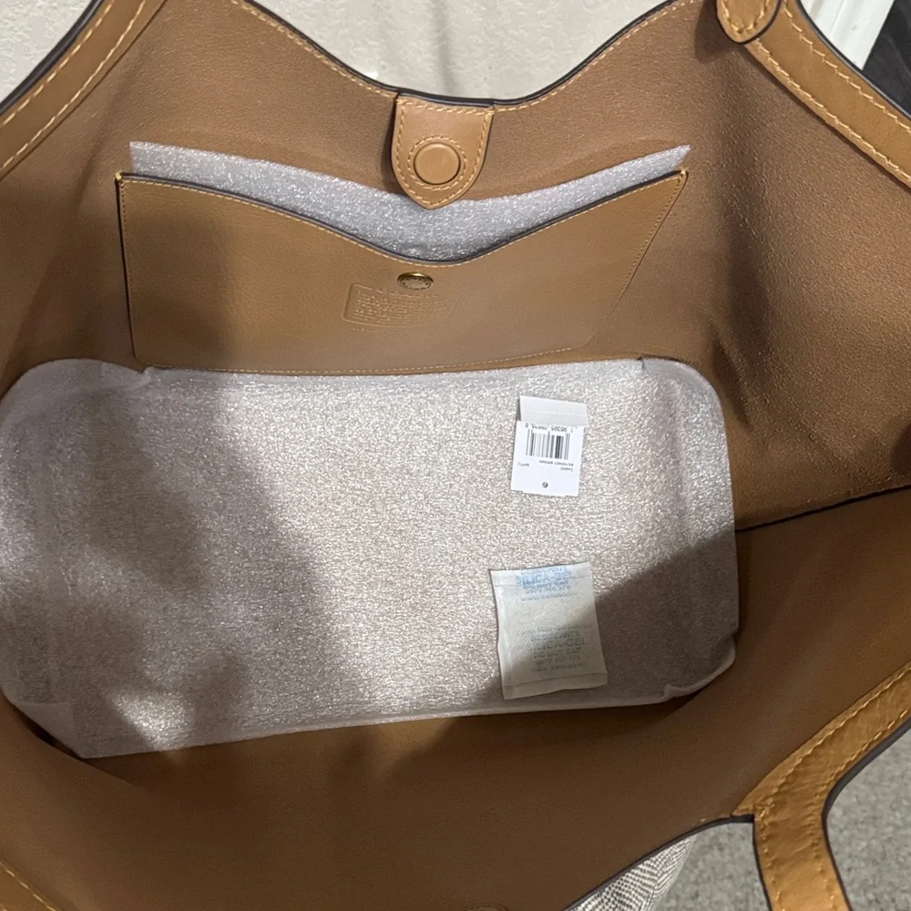 Coach Gramercy Tote - NWT - Picture 6 of 8